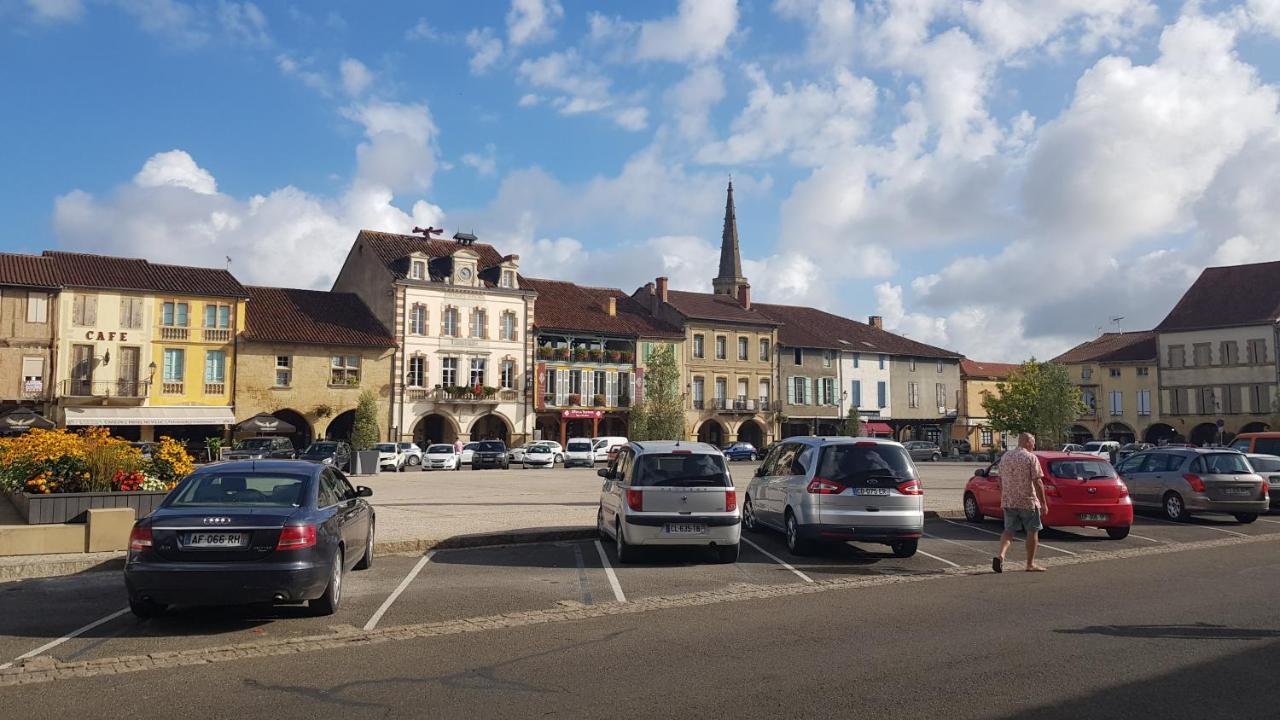 Le Peyroutet Daire Cazaux-Villecomtal Dış mekan fotoğraf